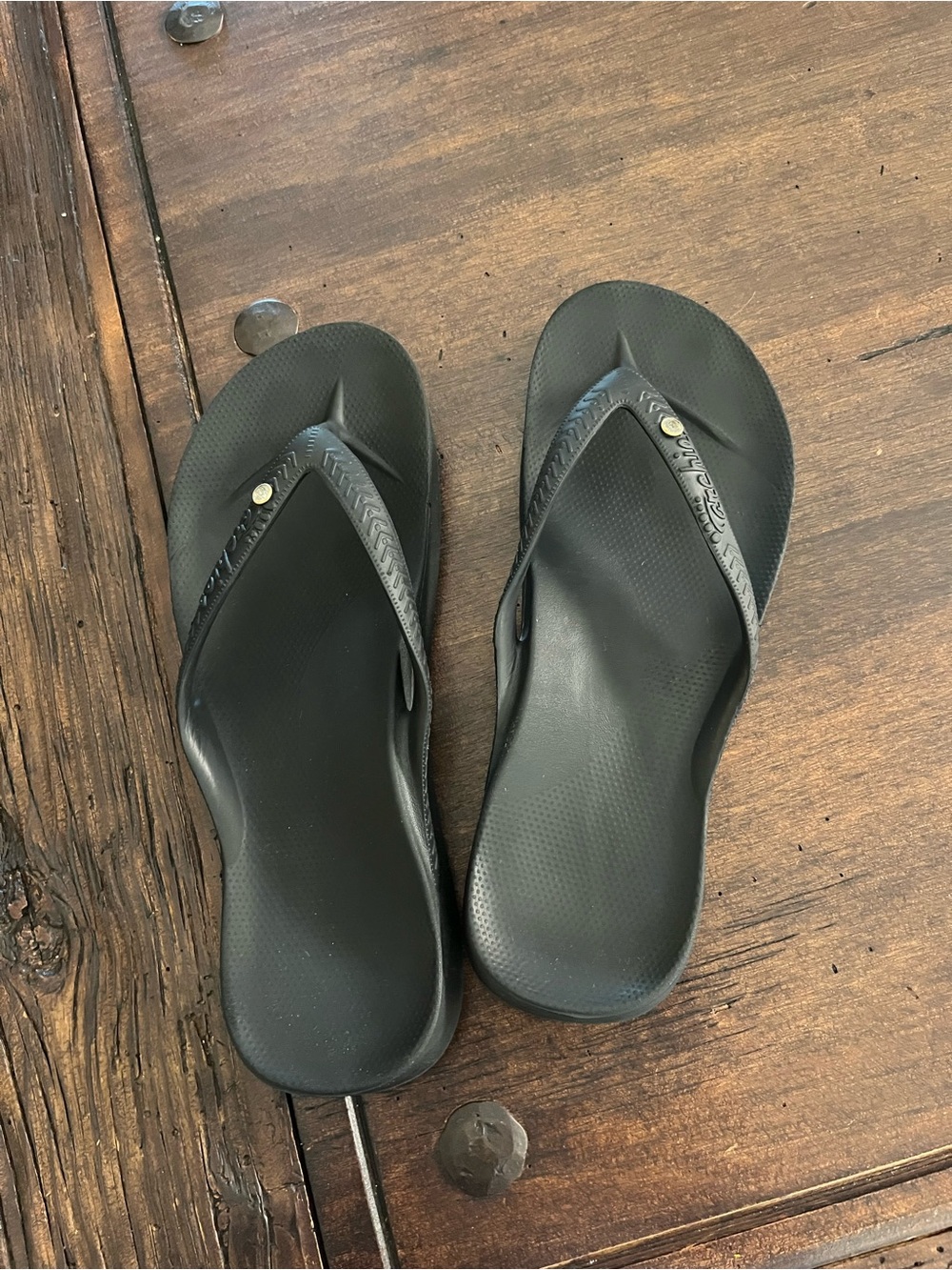 Archie’s Women's Black Comfort Flip Flop Sandals